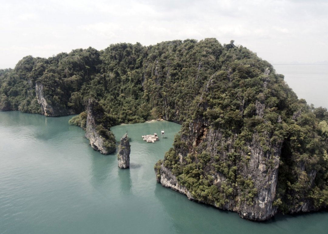 Floating Movie Theater in Thailand - Places To See In Your Lifetime