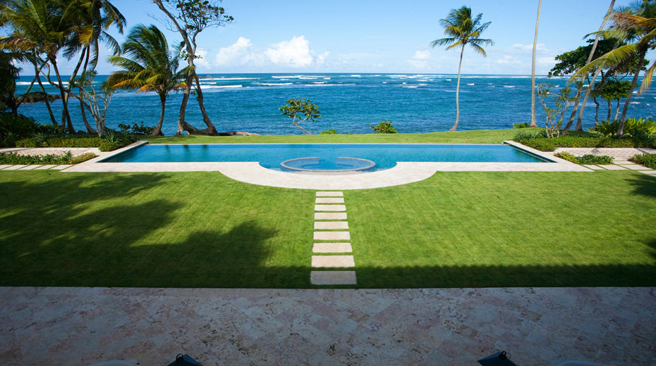 Top 10 Resorts Around the World