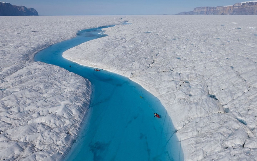 https://www.pandotrip.com/wp-content/uploads/2013/10/The-Blue-River-Greenland-980x613.jpg