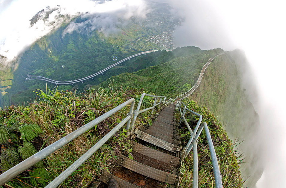 Stairway to Heaven — Oahu Hike