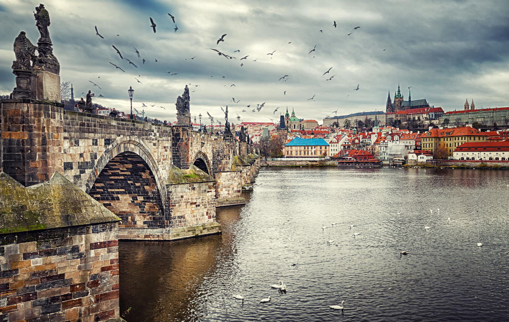 Charles Bridge - the Most Beautiful Gothic Structure in the Czech ...