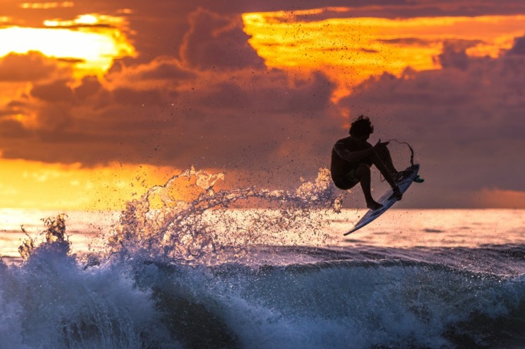 Top Surfing-Bali-Photo by Sylvain Fleur