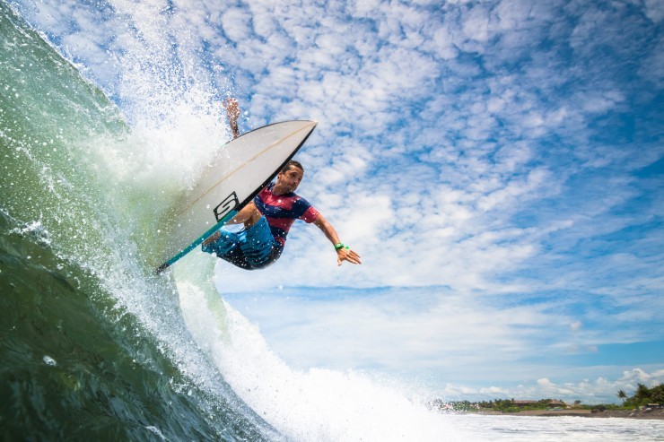 Top Surfing-Bali-Photo by Sylvain Fleur3