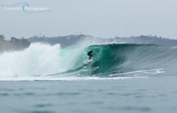 Top Surfing-Black-Photo by Canavarro Photography