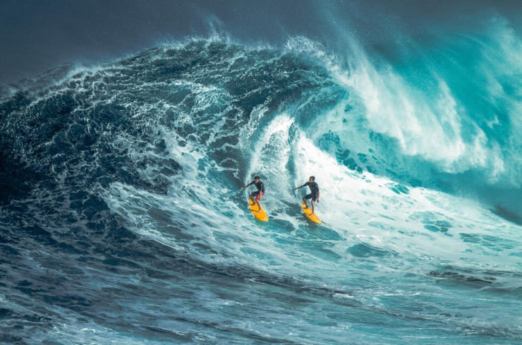 Top Surfing-Maui-Photo by s e n s o r p i x e l