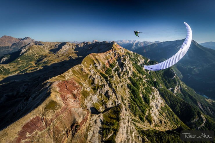 Paraglide-Photo by Tristan Shu3