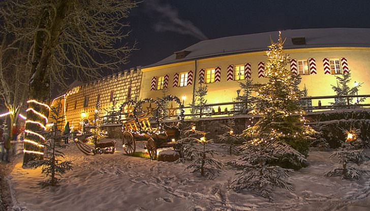 Schloss Guteneck Christmas Market, Germany