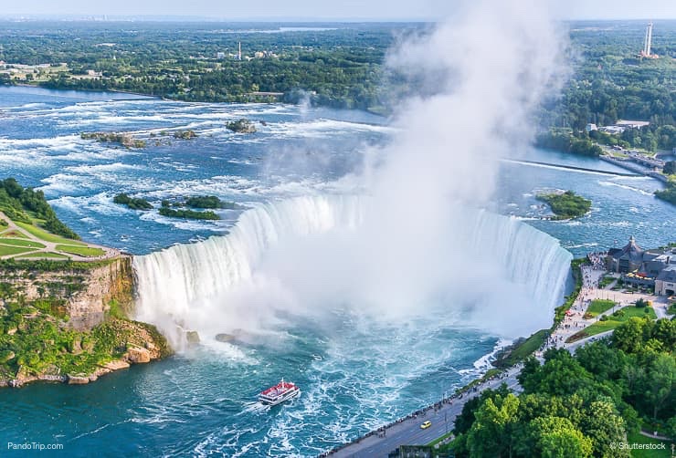 Top 10 Most Famous Canadian Landmarks Places To See In Your Lifetime