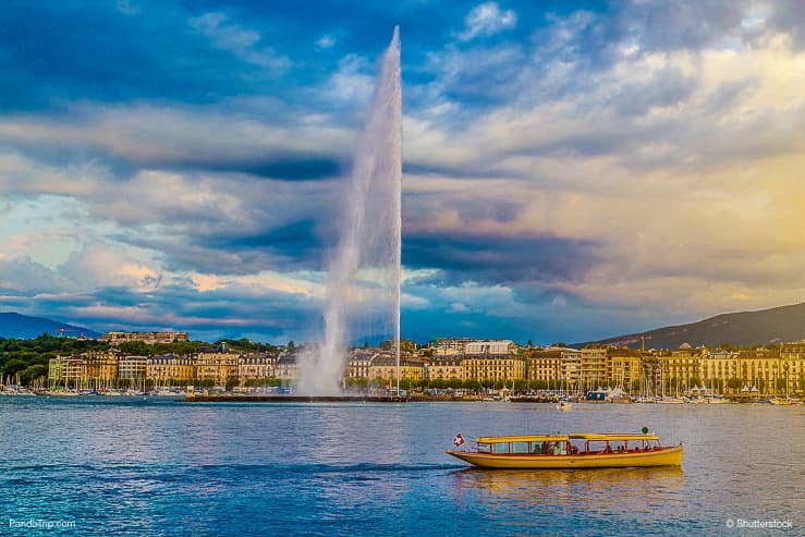 Famous Jet d'Eau fountain in Geneva, Switzerland