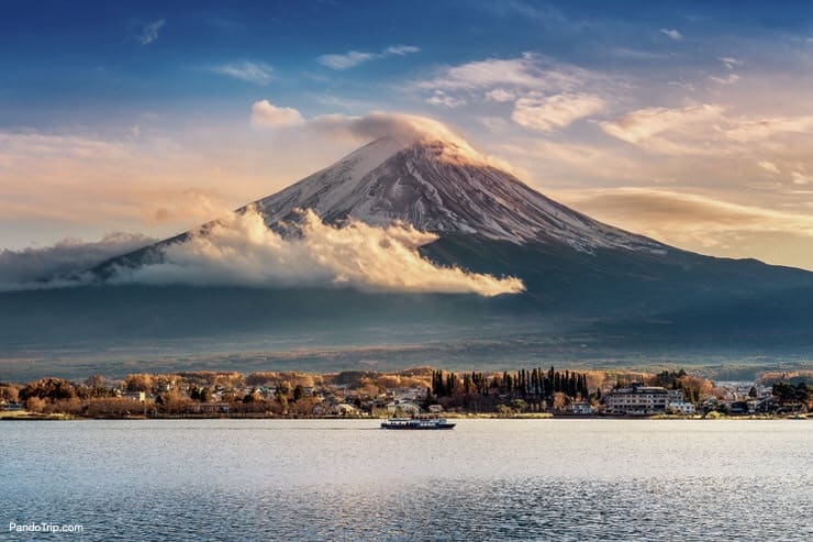 Mount Fuji and Kawaguchiko lake